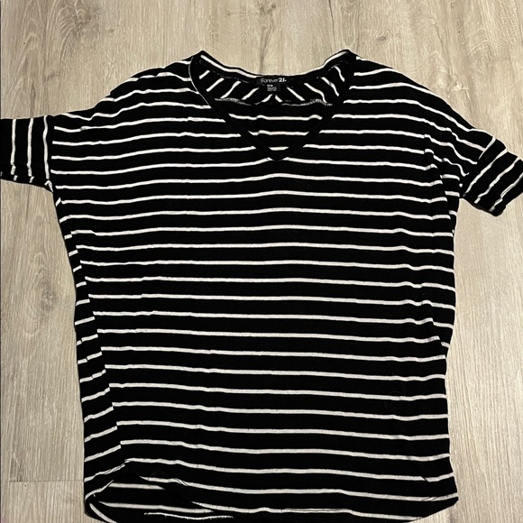 Forever 21 Black and White Striped Short Sleeve Tee - Picture 1 of 3